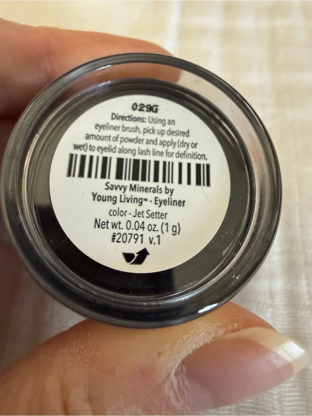 New Savvy Minerals by Young Living- Eyeliner Color - Jet Setter